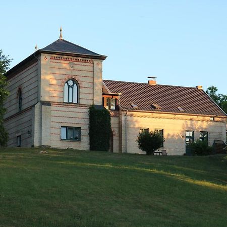 Historisches Gebäude  Rentmeisteramt Basedow Basedow  Exterior foto